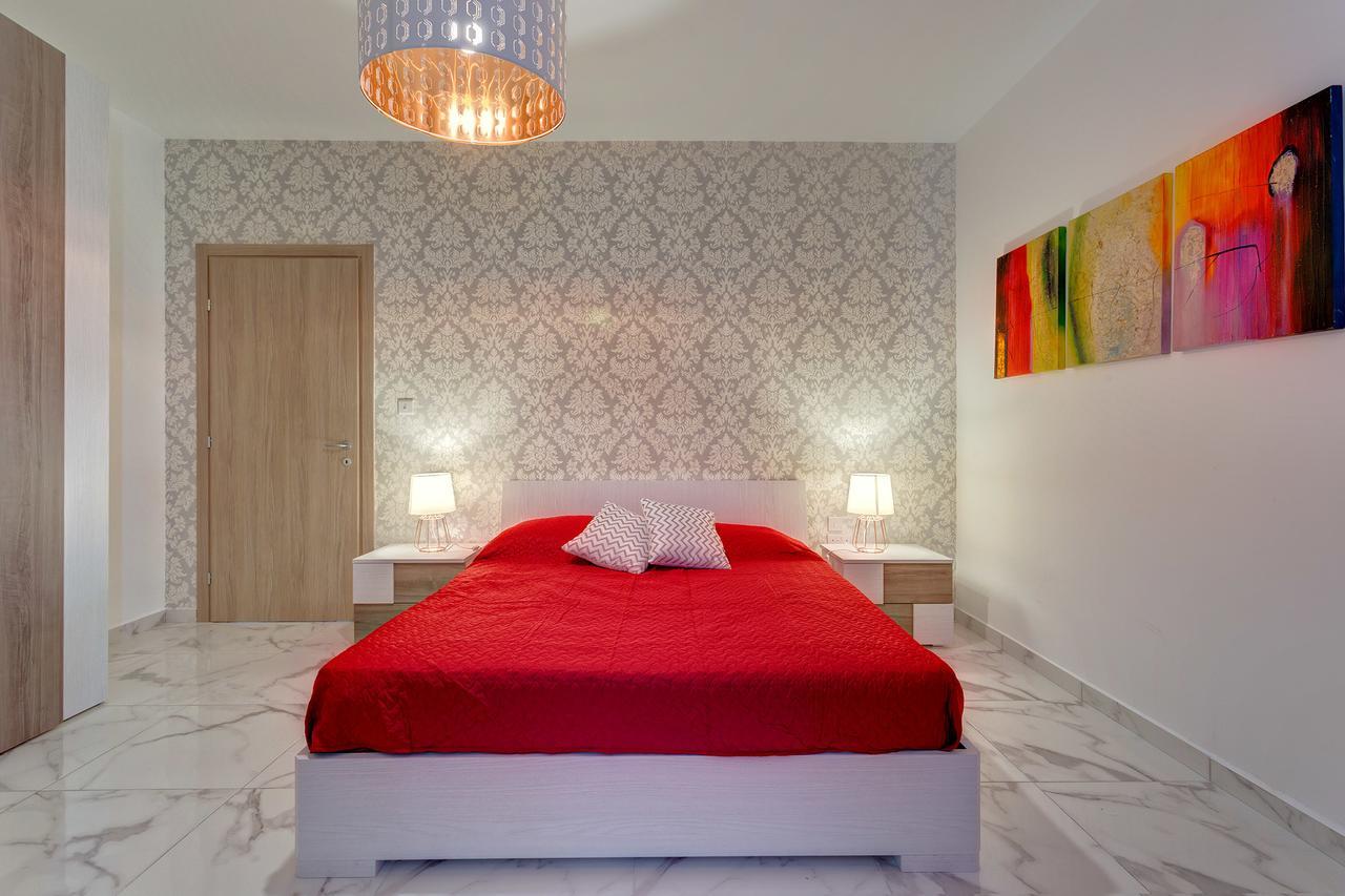 Marvelous 2 Bedroom Apartment By The Sea Qawra Buitenkant foto