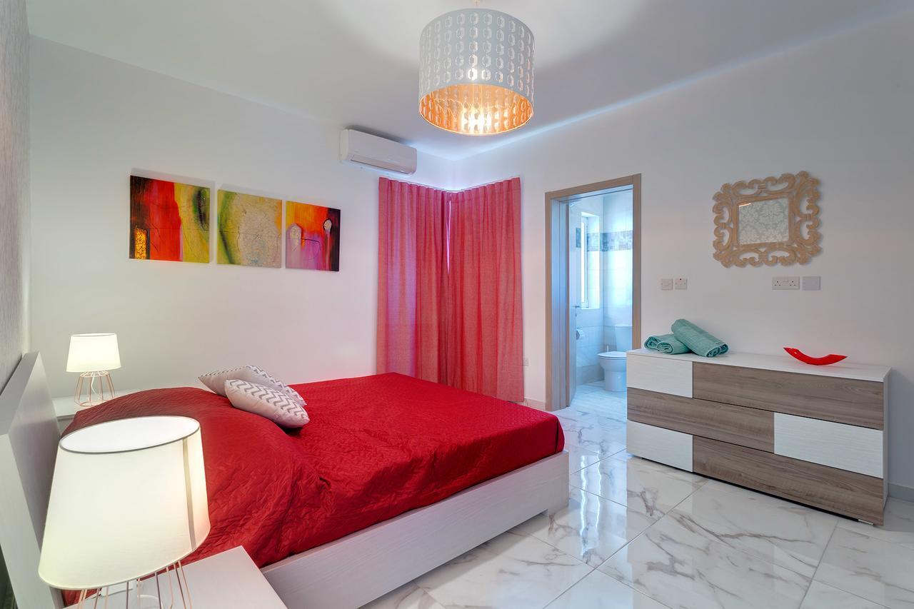 Marvelous 2 Bedroom Apartment By The Sea Qawra Buitenkant foto
