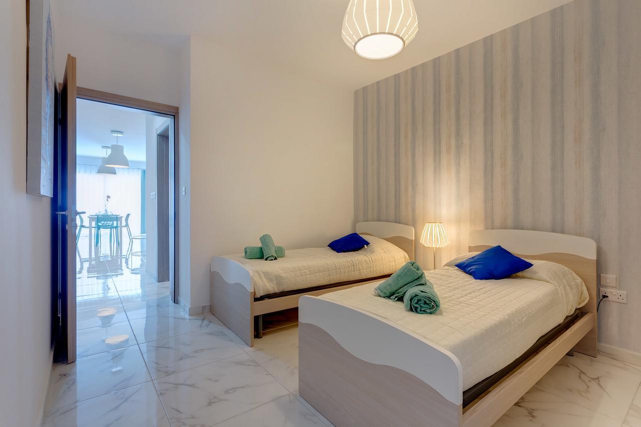 Marvelous 2 Bedroom Apartment By The Sea Qawra Buitenkant foto