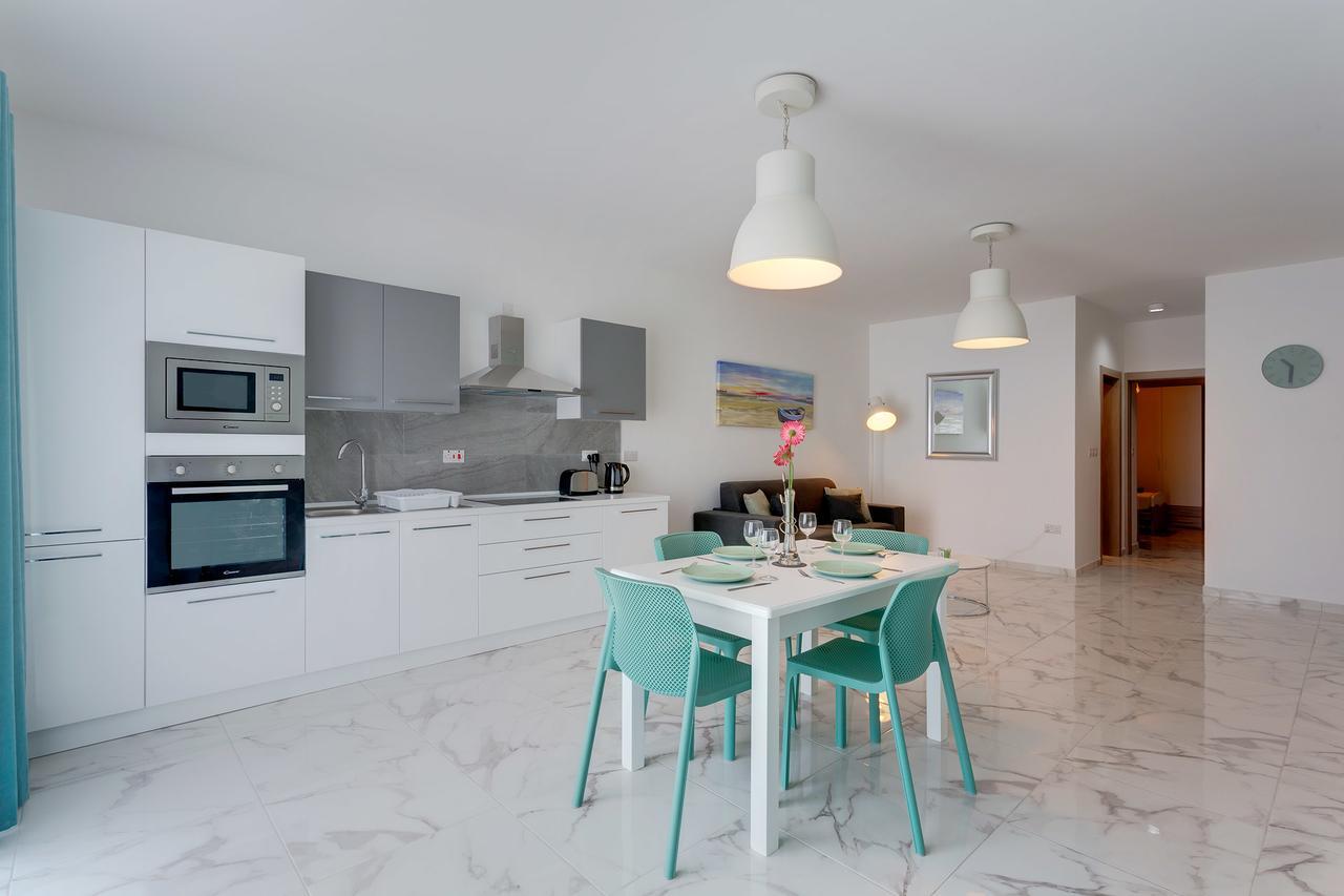 Marvelous 2 Bedroom Apartment By The Sea Qawra Buitenkant foto