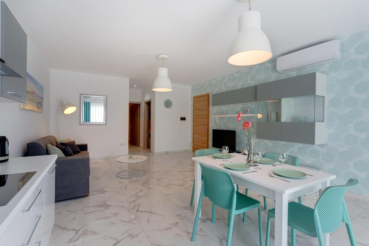 Marvelous 2 Bedroom Apartment By The Sea Qawra Buitenkant foto